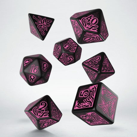 Q-workshop: Call of Cthulhu 7th Edition - Black & Magenta Dice Set