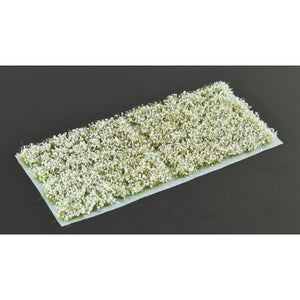 Gamer's Grass: White Flowers